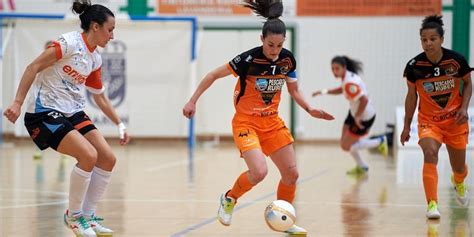 Jugar futbol sala Continuara.org