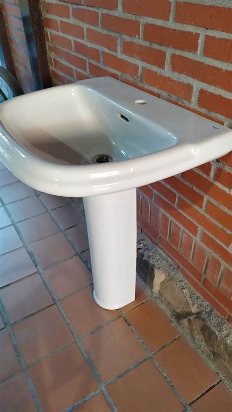 Lavabo roca pie Continuara.org