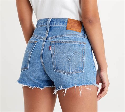Levis pantalon corto Continuara.org