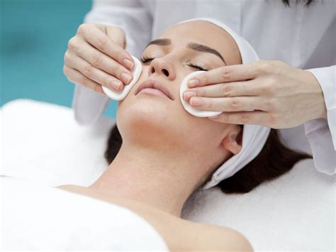 Limpieza facial manicura Continuara.org