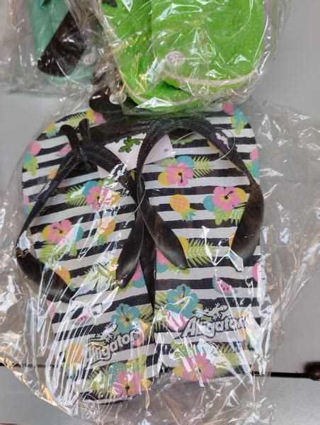 Lote chanclas Continuara.org