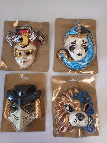 Lote mascaras venecianas Continuara.org