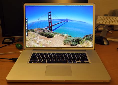 Macbook 17 perfecto Continuara.org