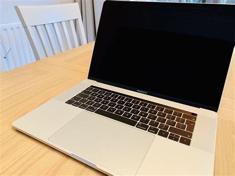 Macbook pro 15 Continuara.org