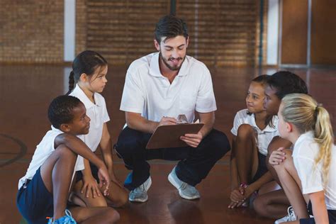 Maestro educacion fisica Continuara.org
