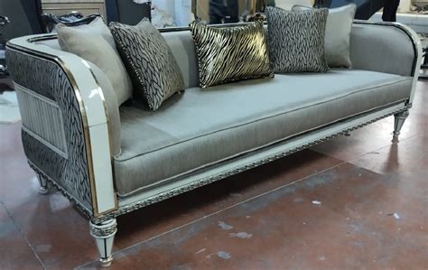 Magnifico sofa Continuara.org
