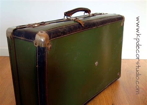 Maleta verde vintage Continuara.org