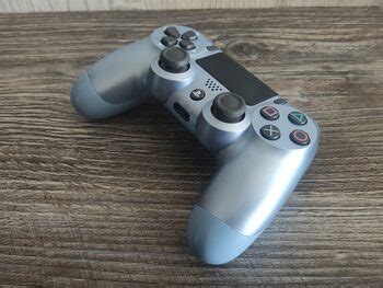 Mando ps4 titanium Continuara.org