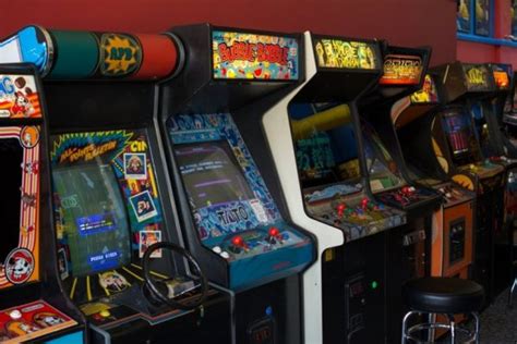 Maquina videojuegos Continuara.org