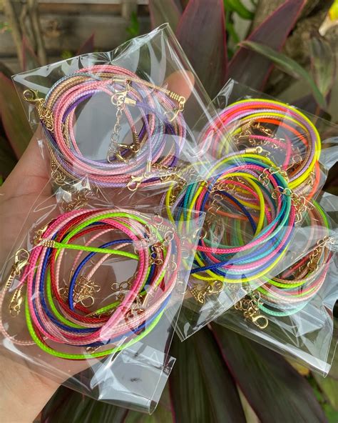 Material pulseras collares Continuara.org