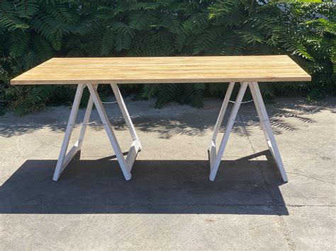 Mesa caballetes madera Continuara.org