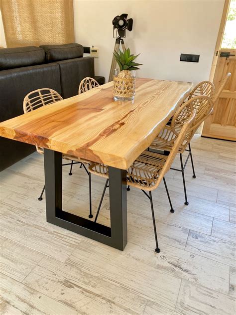 Mesa madera estilo Continuara.org