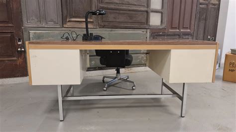 Mesa oficina vintage Continuara.org