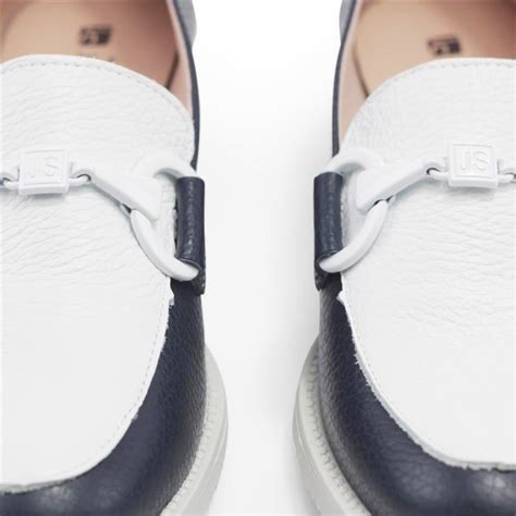 Mocasin marino blanco Continuara.org