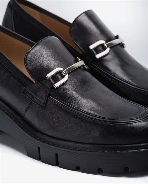 Mocasin negro Continuara.org