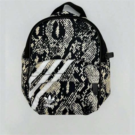 Mochila negra serpiente Continuara.org