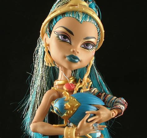 Monster high nefera Continuara.org
