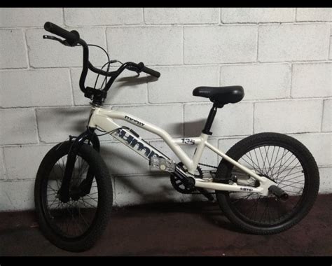 Monty bmx Continuara.org