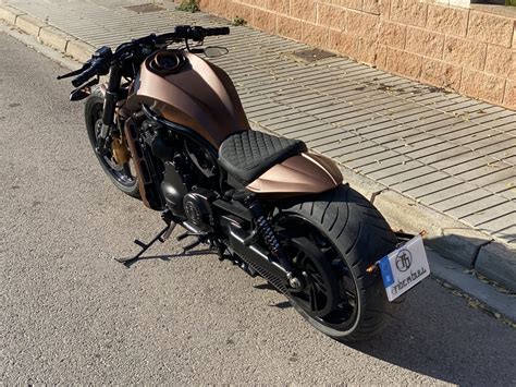 Moto ruedas anchas Continuara.org