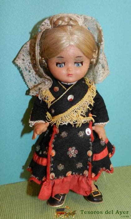 Munecas antiguas trajes Continuara.org