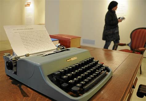 Olivetti escribir Continuara.org