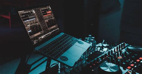Ordenador equipo musica Continuara.org