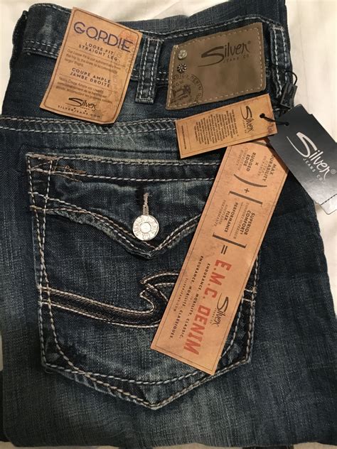 Pantalon etiqueta Continuara.org