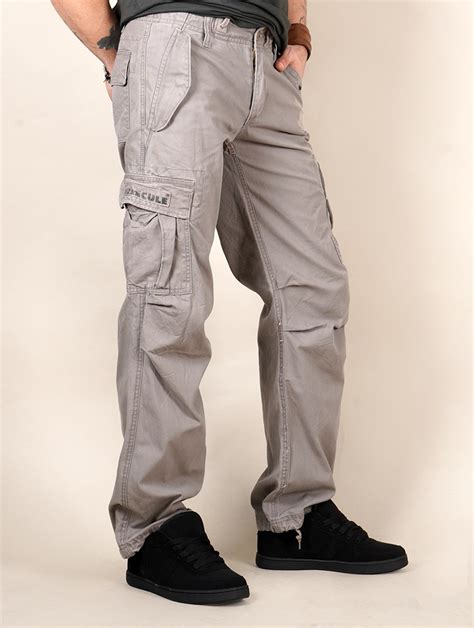 Pantalon gris tipo Continuara.org