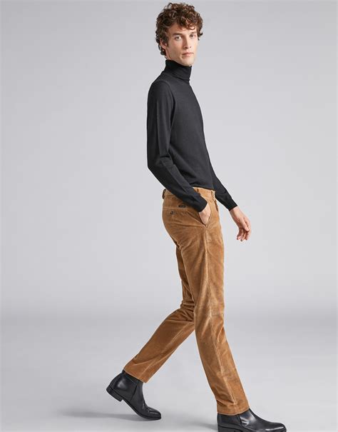 Pantalon pana camel Continuara.org