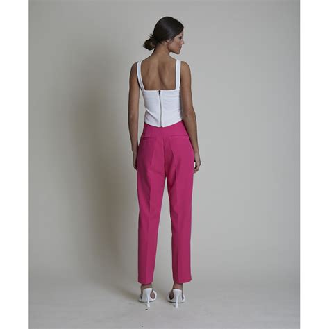 Pantalon rosa talla Continuara.org