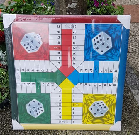 Parchis tablero cristal Continuara.org