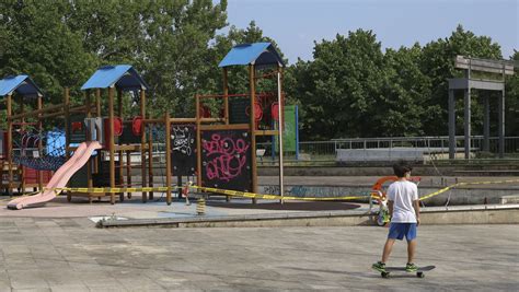 Parque infantil practicamente Continuara.org