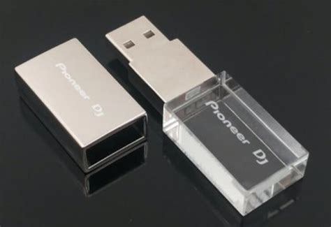 Pendrive pioneer Continuara.org