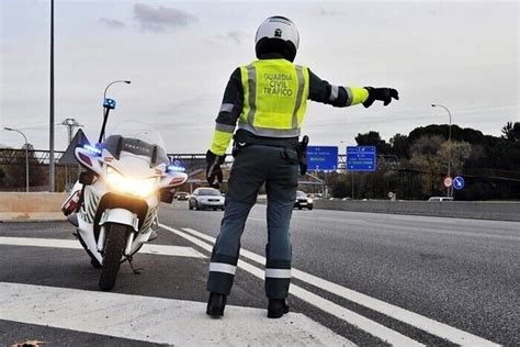 Policia trafico moto Continuara.org