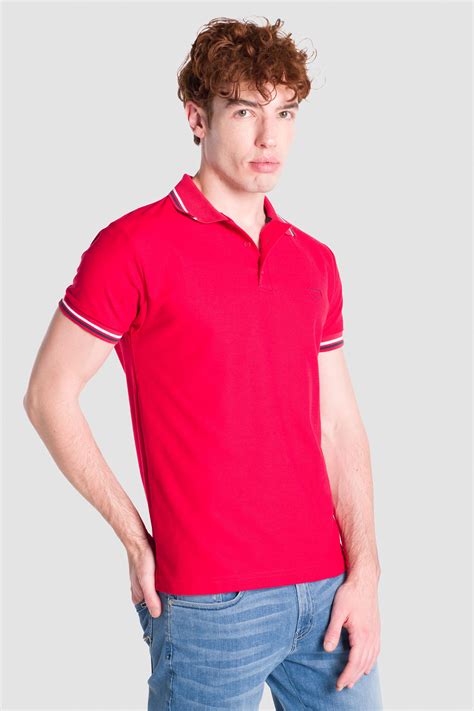 Polo rojo Continuara.org