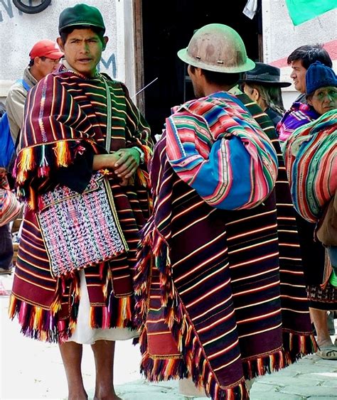 Poncho bolivia Continuara.org
