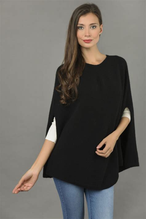 Poncho negro punto Continuara.org
