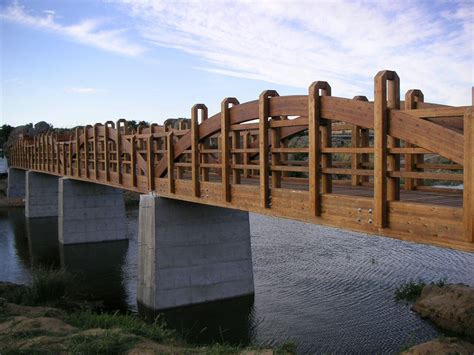 Puente madera marca Continuara.org