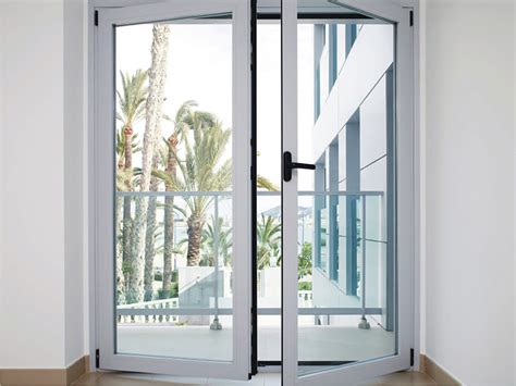 Puerta abatible pvc Continuara.org