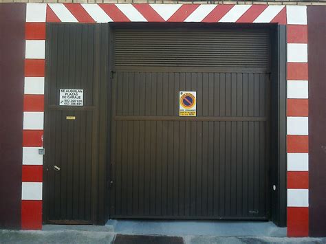 Puerta almacen Continuara.org
