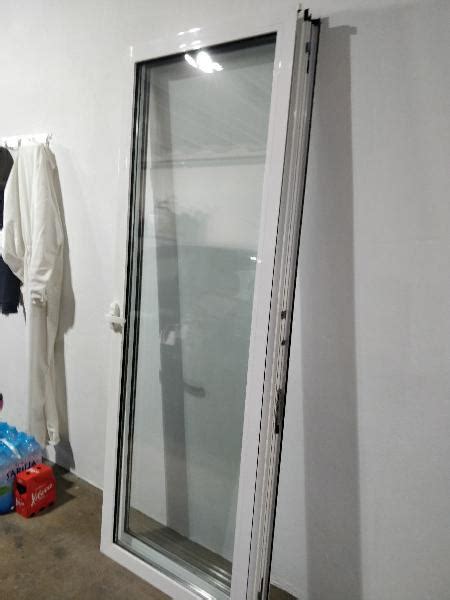 Puerta aluminio buen Continuara.org