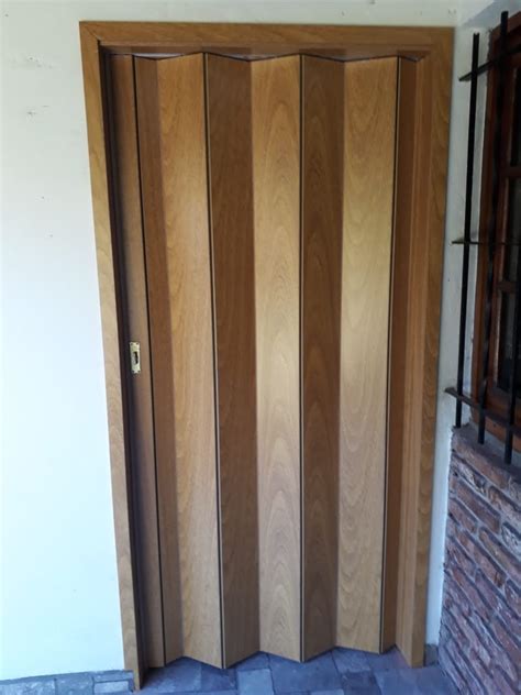 Puerta ciega madera Continuara.org