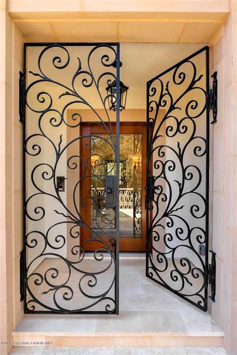 Puerta hierro Continuara.org