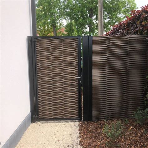 Puerta jardin Continuara.org