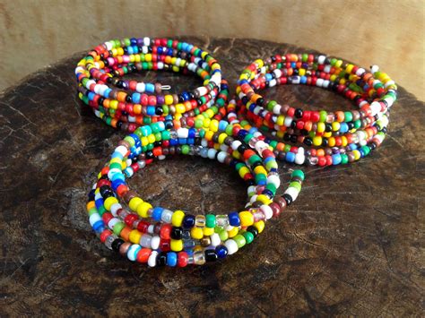 Pulsera abalorios colores Continuara.org