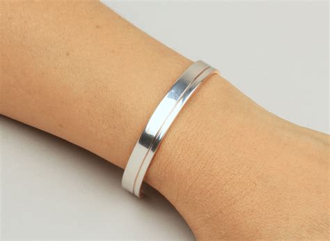 Pulsera brazalete plata Continuara.org