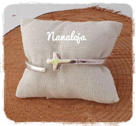 Pulsera plateada nueva Continuara.org