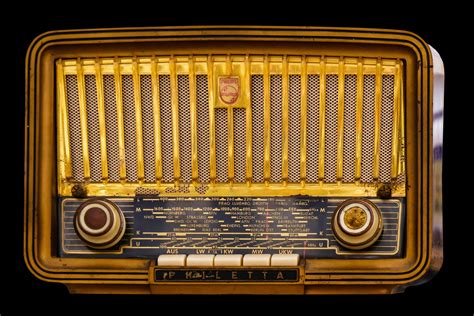 Radio antigua vintage Continuara.org