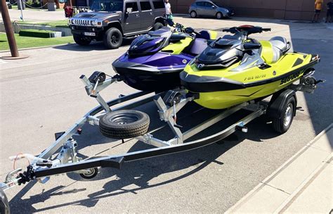 Remolque moto agua Continuara.org