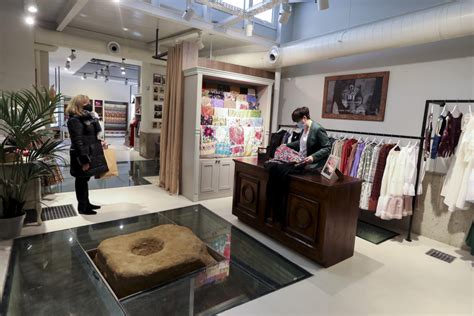 Restos tienda ropa Continuara.org